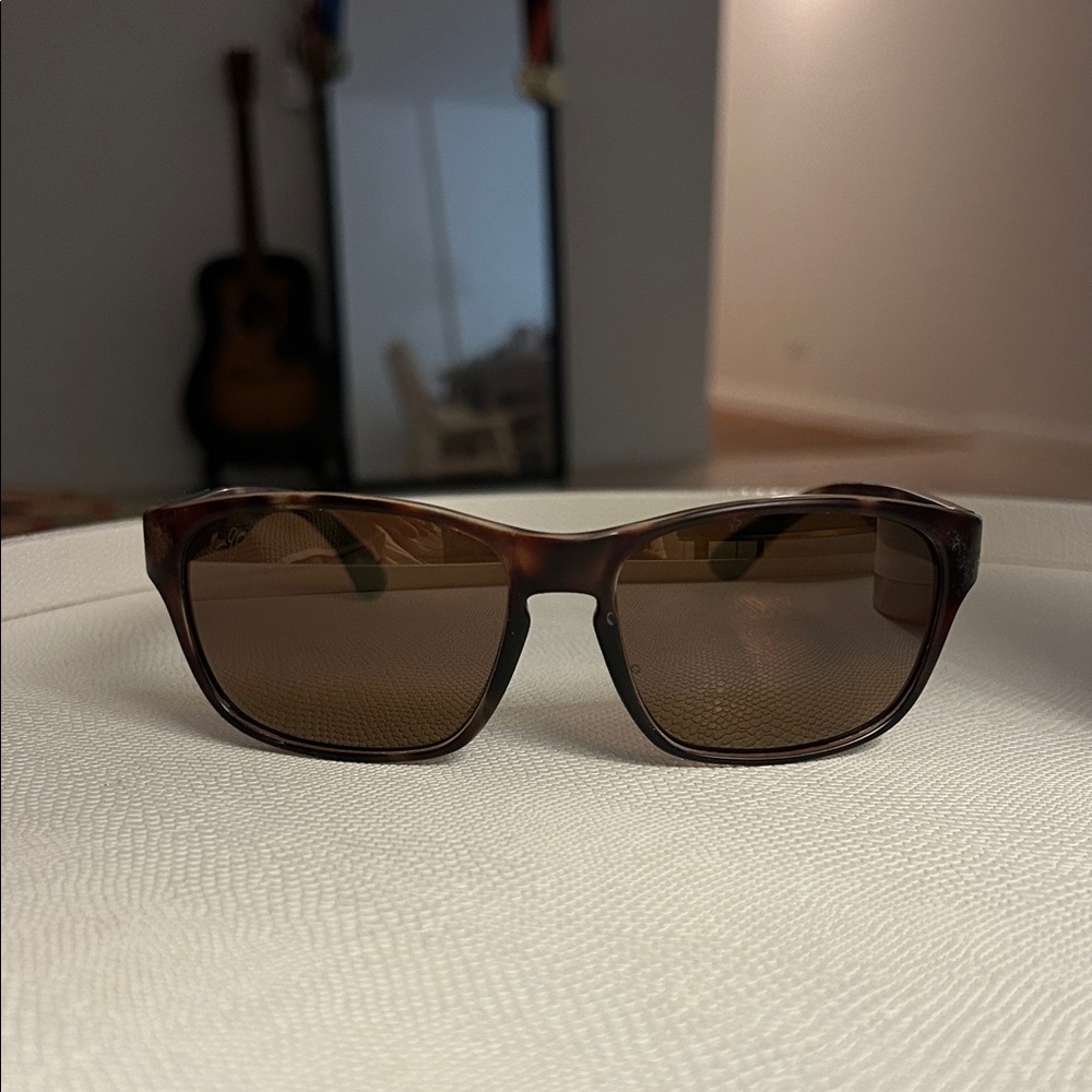 Maui Jim mixed plate rectangular sunglasses with HCL bronze lenses
